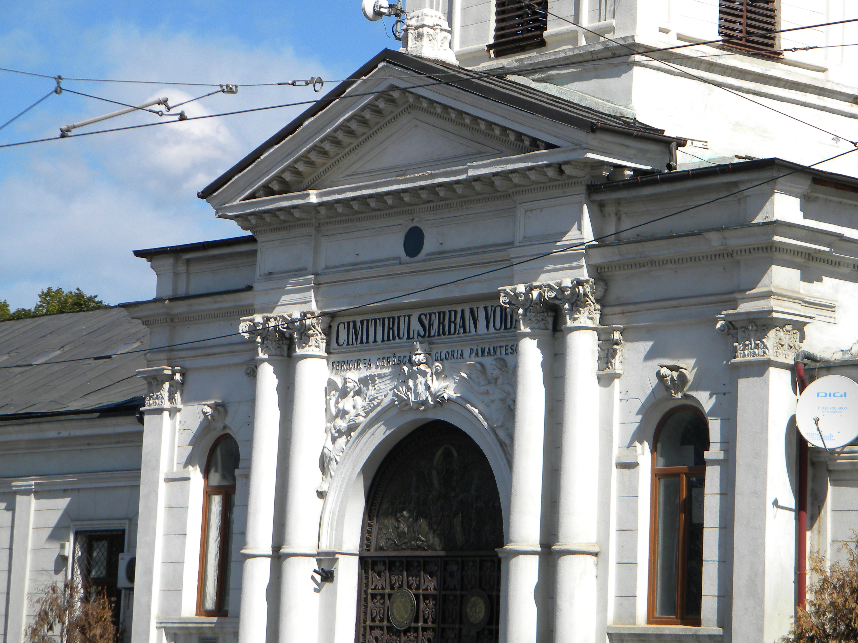 Bucuresti, Romania, Cimitirul Bellu Ortodox (Serban Voda) (2)